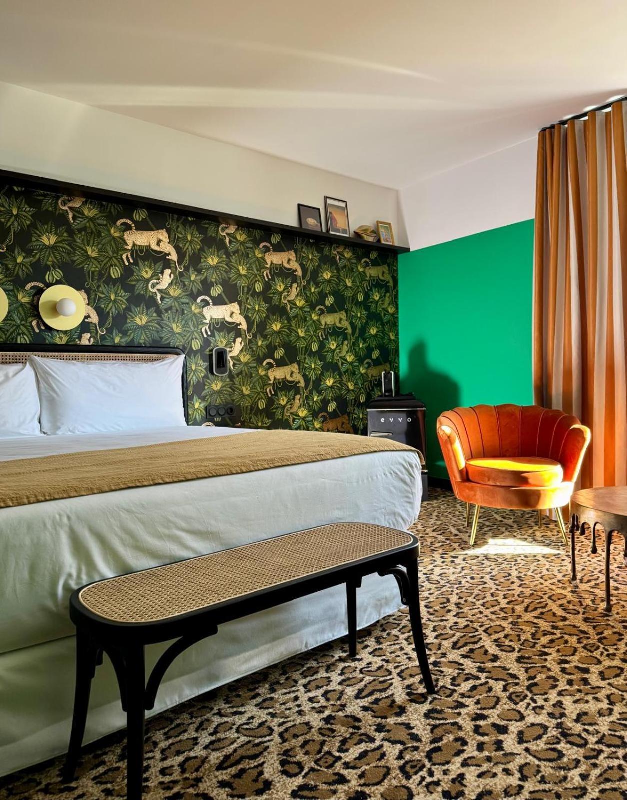 Hotel Divino & Apartments Figueres  Dış mekan fotoğraf