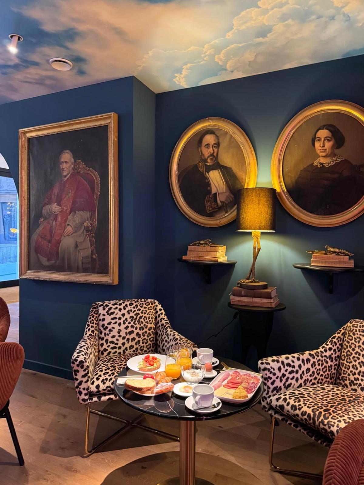 Hotel Divino & Apartments Figueres  Dış mekan fotoğraf