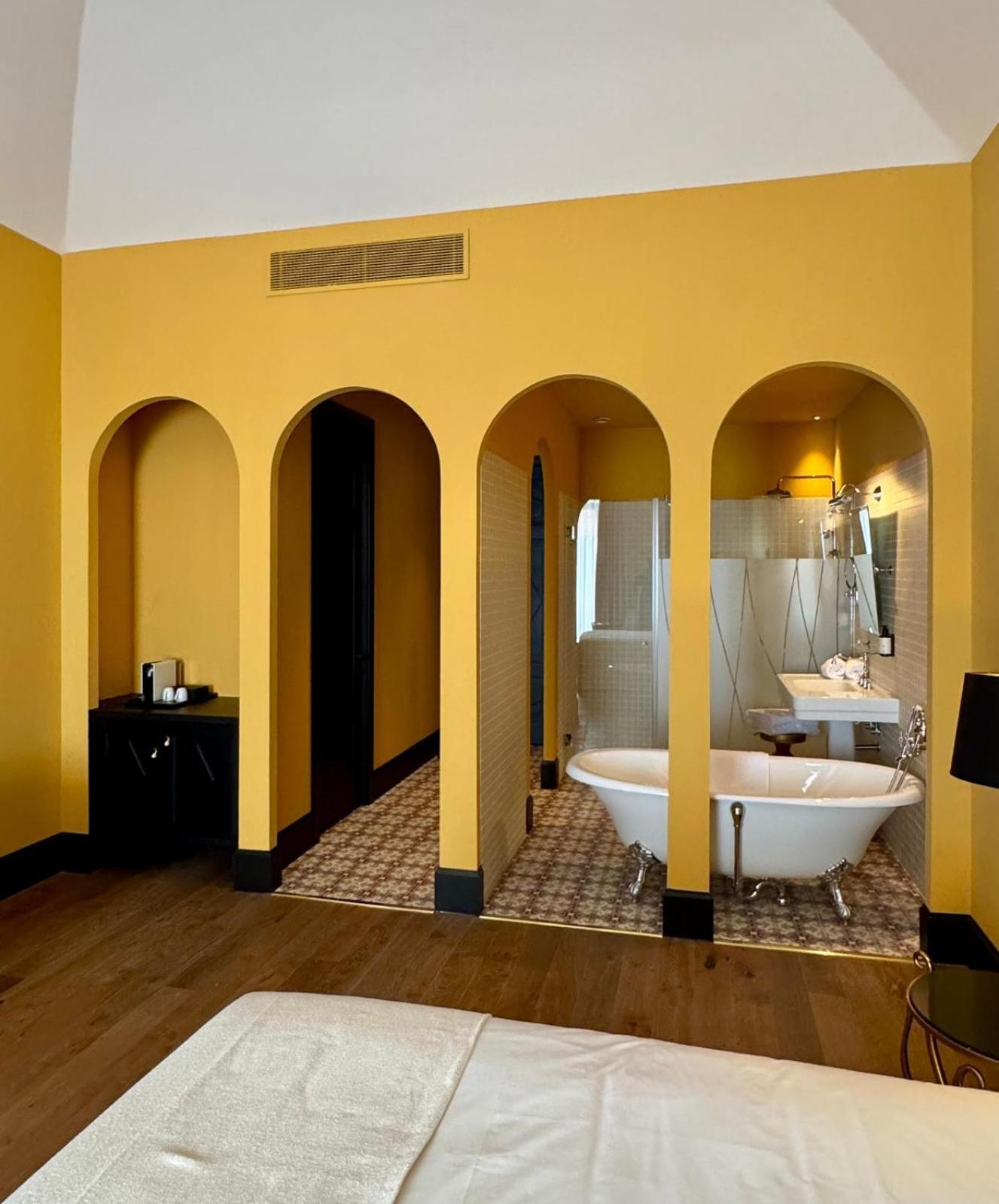 Hotel Divino & Apartments Figueres  Dış mekan fotoğraf
