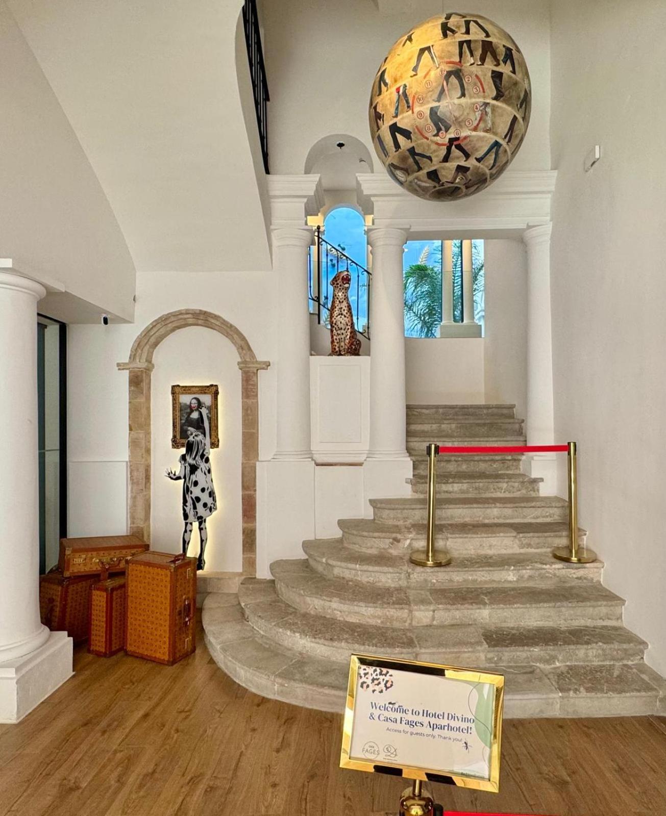 Hotel Divino & Apartments Figueres  Dış mekan fotoğraf