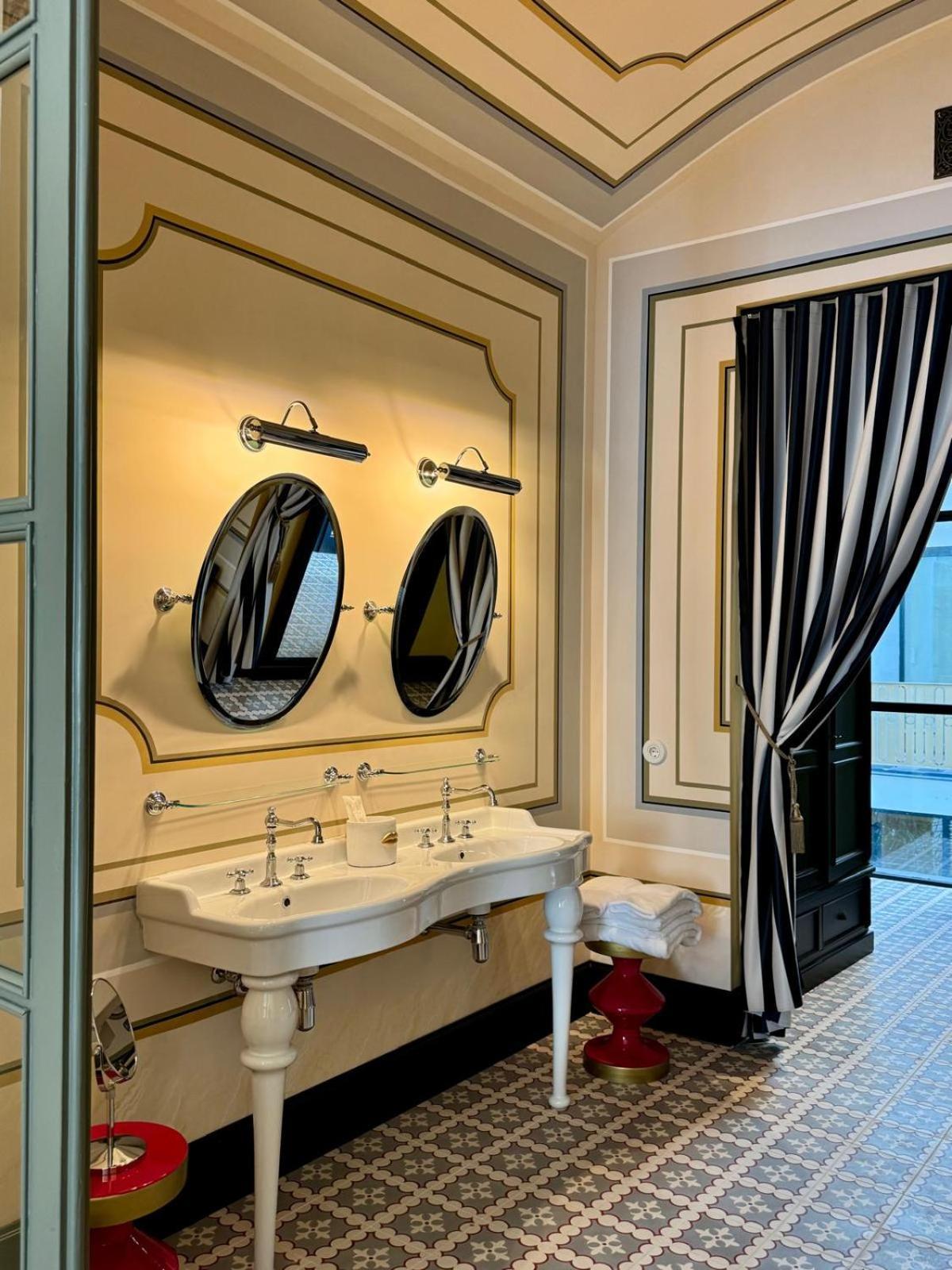 Hotel Divino & Apartments Figueres  Dış mekan fotoğraf
