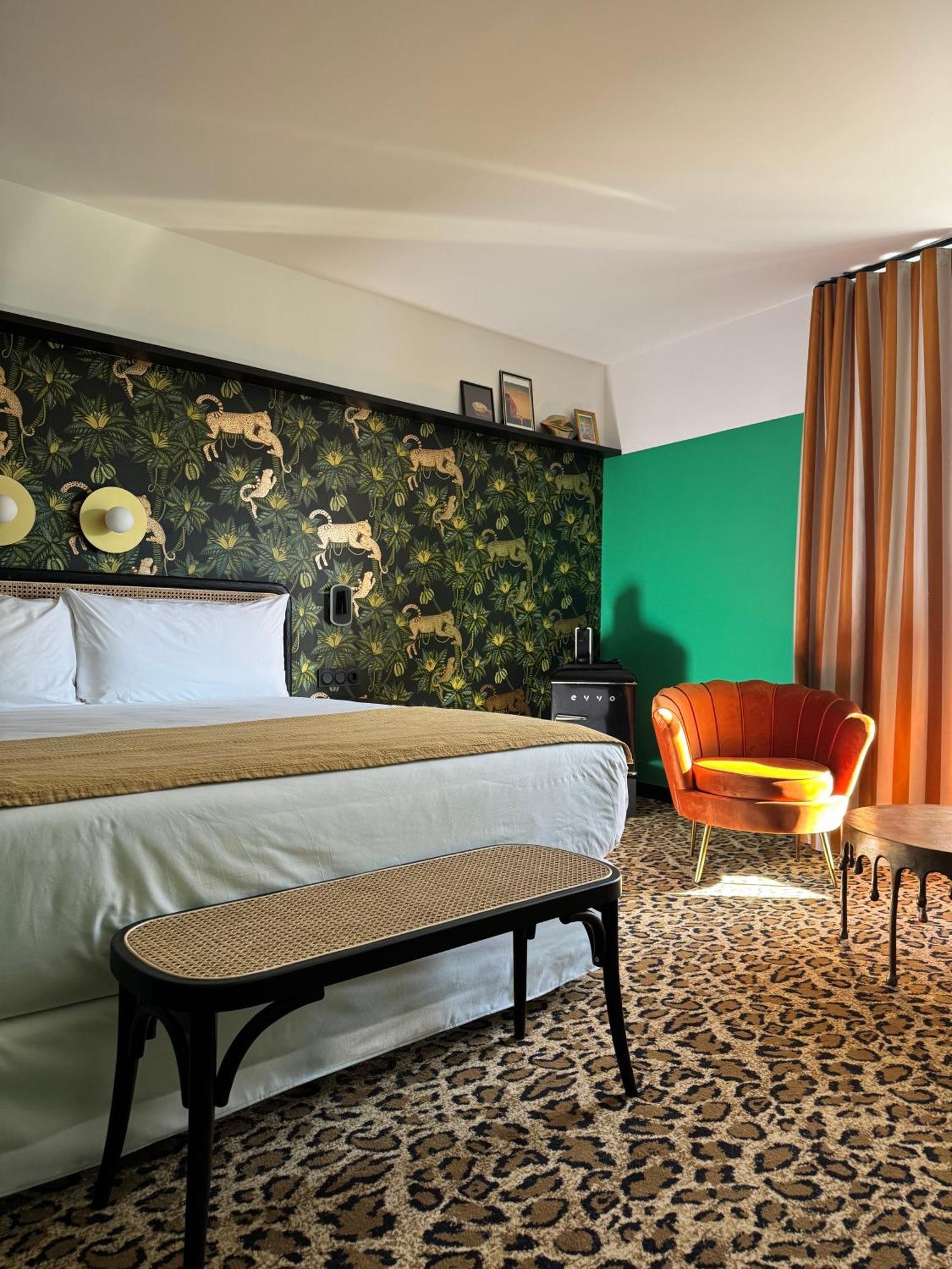 Hotel Divino & Apartments Figueres  Dış mekan fotoğraf